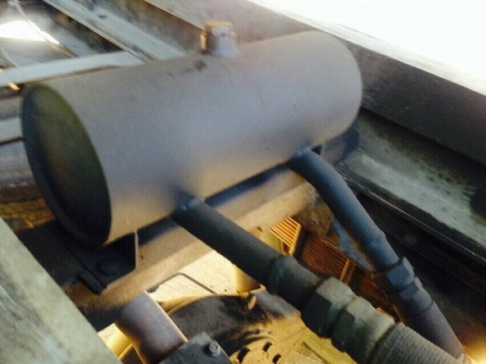 รถฮีโน่ 6 ล้อดั้ม FC4J  145 แรงม้า. ปี 41.   สนใจติดต่อ  081 - 6079515