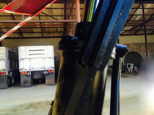 รถฮีโน่ 6 ล้อดั้ม FC4J  145 แรงม้า. ปี 41.   สนใจติดต่อ  081 - 6079515