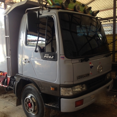 รถฮีโน่ 6 ล้อดั้ม FC4J  145 แรงม้า. ปี 41.   สนใจติดต่อ  081 - 6079515