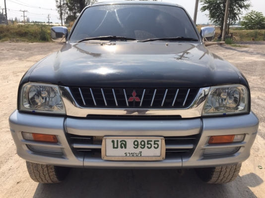 ขายมิตซู สตราด้า โฟร์วิน 2800 มี ABS  AIRBAG  สภาพเดิมๆ รถออกห้างมือดียว ตั้งแต่ป้ายแดง ปี 44