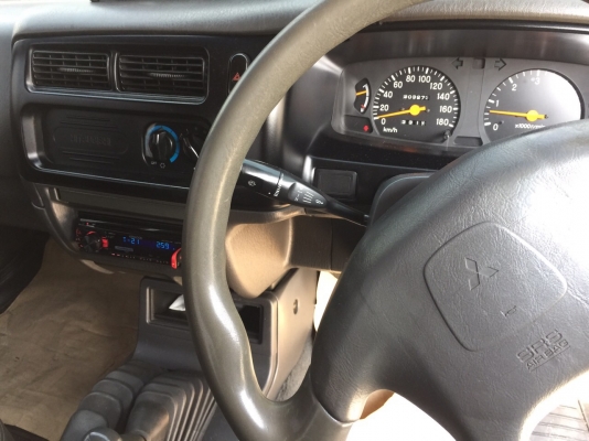 ขายมิตซู สตราด้า โฟร์วิน 2800 มี ABS  AIRBAG  สภาพเดิมๆ รถออกห้างมือดียว ตั้งแต่ป้ายแดง ปี 44