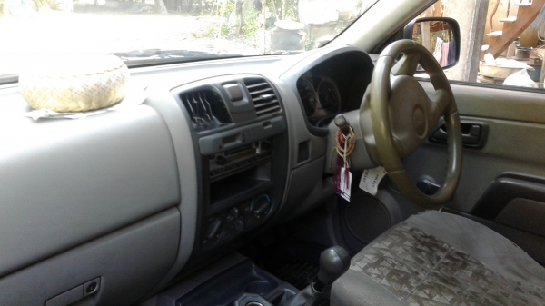 ขายด่วน อีซุๆ ดีแมกด์  จดทะเบียน ปี48  ราคา240000สภาพดี