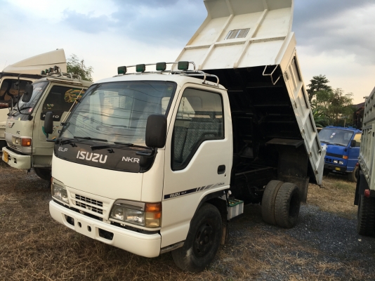 6ล้อดั้มISUZU NKR ดั้ม3คิว