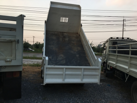 6ล้อดั้มISUZU NKR ดั้ม3คิว 6ล้อดั้มISUZU NKR ดั้ม3คิว