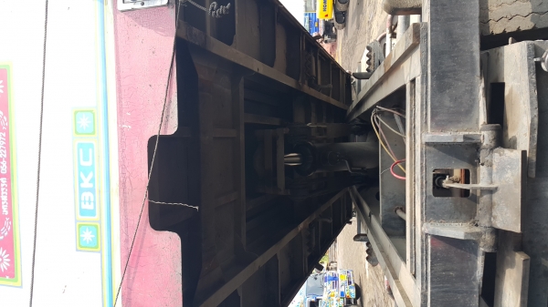 ขายลูกพ่วง 3 เพลา ปี.46 กระบะเนียมคอกเกษตรดั้ม อู่.เปิมการช่าง ราคา.470000 สนใจรีบโทรด่วน