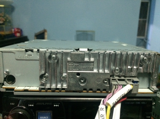 Alpine CDE-100J MP3 CD ไม่มีปรีเอ้า มีภาคขายในตัว มีAUX สภาพสวยมาก มือ2 ญี่ปุ่น