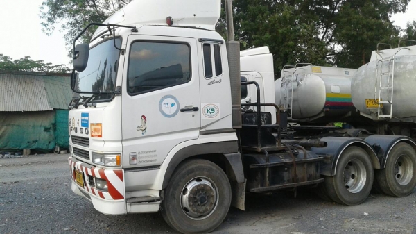 ขายด่วนรถหลงยู่โรทีหัวลากเครือง380แรงปี52รถสวยยางเรเดียล ขายด่วนรถหลงยู่โรทีหัวลากเครือง380แรงปี52รถสวยยางเรเดียล