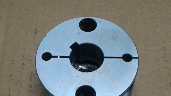 จอว์ คัปปลิ้ง ใช้ได้กับงานทั่วไป รองรับการเยื้องศูนย์ปรกติและลดความรุนแรงของ shock loads ทนทานต่อน้ำมันและสิ่งสกปรก