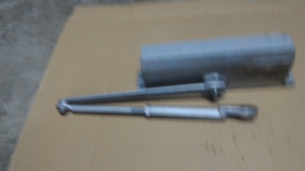 โช๊คประตูบานสวิง STAR DOOR CLOSER ARM นำไปติดเพื่อให้ประตูปิดอัตโนมัติหลังจากเปิด ปรับให้เลือนเข้าออกช้าเร็วได้