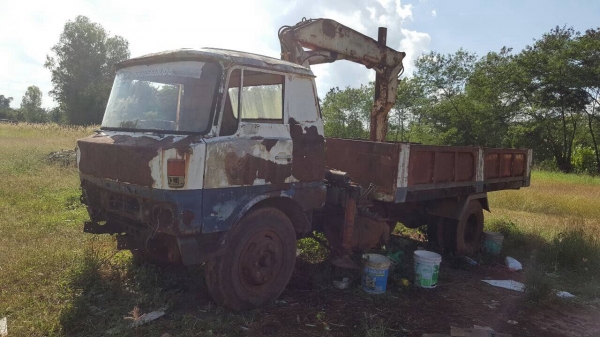 ขาย 6 ล้อ HINO KL340 ติด HIAB 2.5 ตัน ขายตามสภาพไม่มีทะเบียน รถใช้งานได้ปกติ ขาย 6 ล้อ HINO KL340 ติด HIAB 2.5 ตัน ขายตามสภาพไม่มีทะเบียน รถใช้งานได้ปกติ