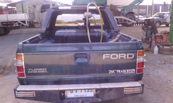 FORD โฟวิล 2500 ปี 42