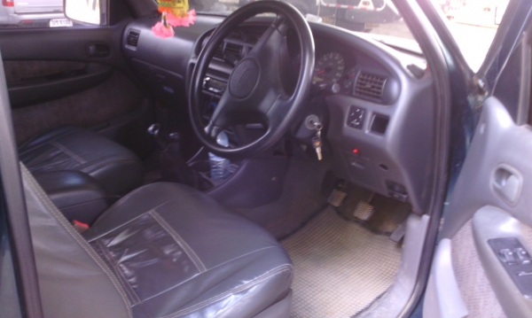 FORD โฟวิล 2500 ปี 42