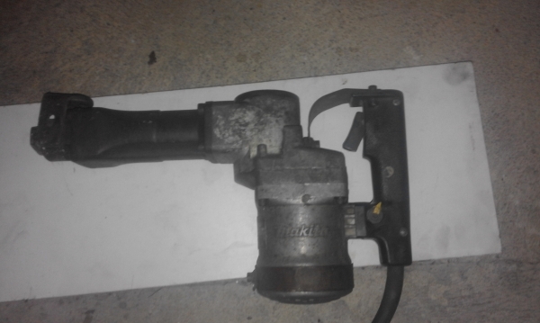 ขายสกีัดมากีต้า 1201 แท้เดิมๆครับ