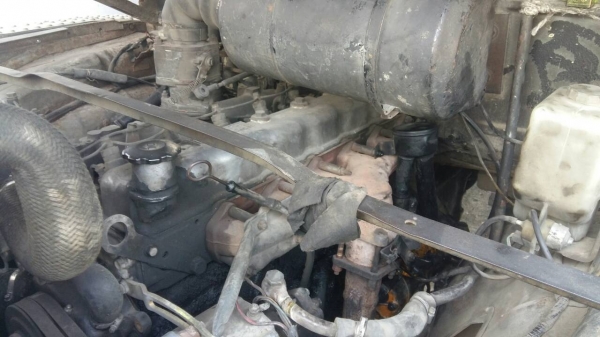 รถหกล้อหัวยาว isuzu เครื่อง 6BD1 165 แรง พวงมาลัยเพาเวอร์ เครื่องดีคันซีสวย ทะเบียนเต็ม เอกสารครบ