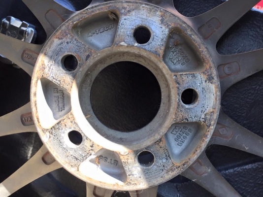 ล้อ 17" final speed + ยางสวย 5/100 (4วง) +35 กว้าง 8" (4วง) ล้อ 17" final speed + ยางสวย 5/100 (4วง) +35 กว้าง 8" (4วง)