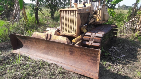 ขายรถแทรคเตอร์ KOMATSU D20P-5 ใบมีดสไลได้ 8 ทิศทาง ตีนเป็ด ราคา 170000