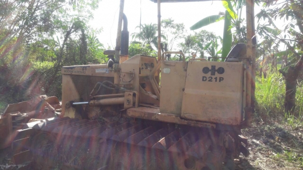 ขายรถแทรคเตอร์ KOMATSU D20P-5 ใบมีดสไลได้ 8 ทิศทาง ตีนเป็ด ราคา 170000