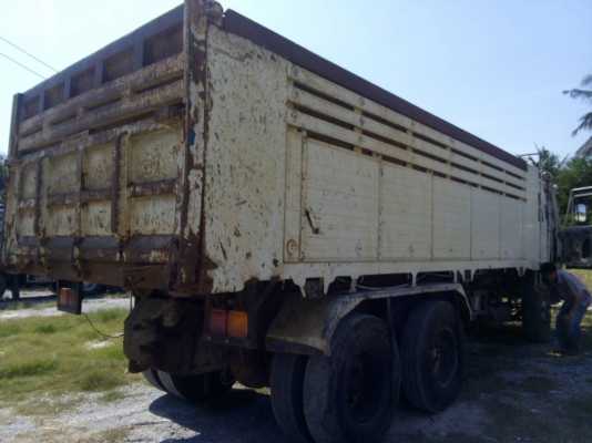 ขายรถบรรทุก 10 ล้อดัมพ์ ISUZU ROCK 275 แรงม้า 2 เพลา ราคา 450000