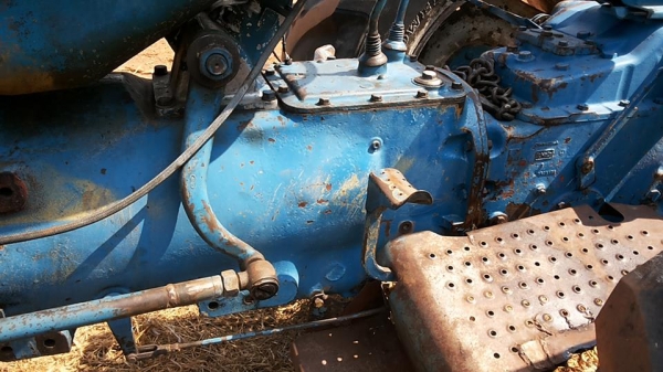 / รถไถFORD 5000 (77) T5 เพลาเดียว ตัวเปล่า เดิมบาง ไม่มีเล่ม **ขาย FORD 77 (5000) T5 เสื้อเรียบ รถไถ1เพลา ตัวเปล่า สภาพเดิมบาง พร้อมใช้งาน ราคาถูก TRACTOR FORD 5000 (77) T5 เสื้อเรียบ ปั้มแบน ไอดีเหลี่ยม เครื่อง/ปั้มเดิม/เกียร์/ท้าย เด