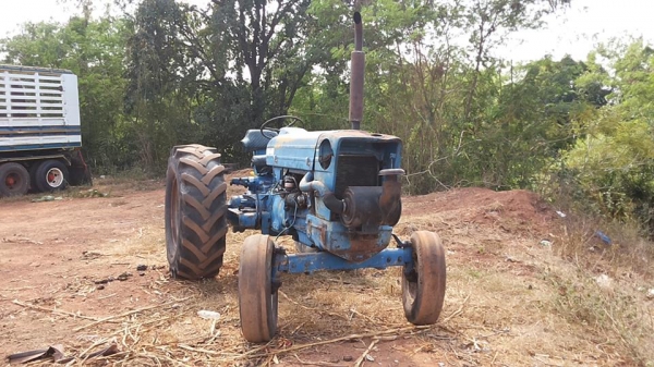 / รถไถFORD 5000 (77) T5 เพลาเดียว ตัวเปล่า เดิมบาง ไม่มีเล่ม **ขาย FORD 77 (5000) T5 เสื้อเรียบ รถไถ1เพลา ตัวเปล่า สภาพเดิมบาง พร้อมใช้งาน ราคาถูก TRACTOR FORD 5000 (77) T5 เสื้อเรียบ ปั้มแบน ไอดีเหลี่ยม เครื่อง/ปั้มเดิม/เกียร์/ท้าย เด