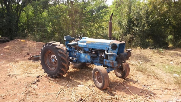 / รถไถFORD 5000 (77) T5 เพลาเดียว ตัวเปล่า เดิมบาง ไม่มีเล่ม **ขาย FORD 77 (5000) T5 เสื้อเรียบ รถไถ1เพลา ตัวเปล่า สภาพเดิมบาง พร้อมใช้งาน ราคาถูก TRACTOR FORD 5000 (77) T5 เสื้อเรียบ ปั้มแบน ไอดีเหลี่ยม เครื่อง/ปั้มเดิม/เกียร์/ท้าย เด