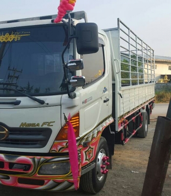 หกล้อ ฮีโน่ FC 4J 145ปี46 ยาว 5.50 ม สภาพดีสวยกริ๊ป ทะเบียนพร้อมโอน ราคา 680,000บ ต่อรอง