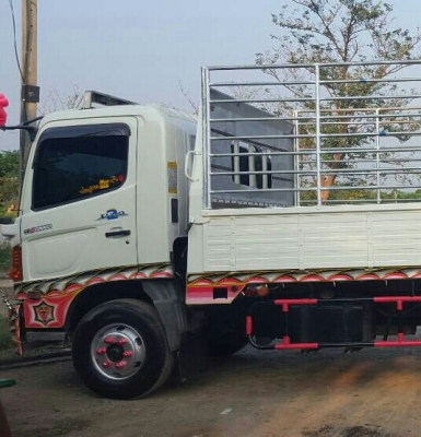 หกล้อ ฮีโน่ FC 4J 145ปี46 ยาว 5.50 ม สภาพดีสวยกริ๊ป ทะเบียนพร้อมโอน ราคา 680,000บ ต่อรอง