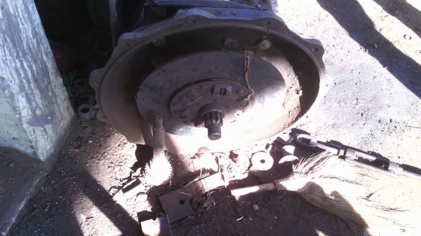 ขายเกียร์ ฮีโน่ 1 M เกี่ยร์ใช้งานปกติ ยกลงเพราะเปลี่ยนเป็น6เกียร์