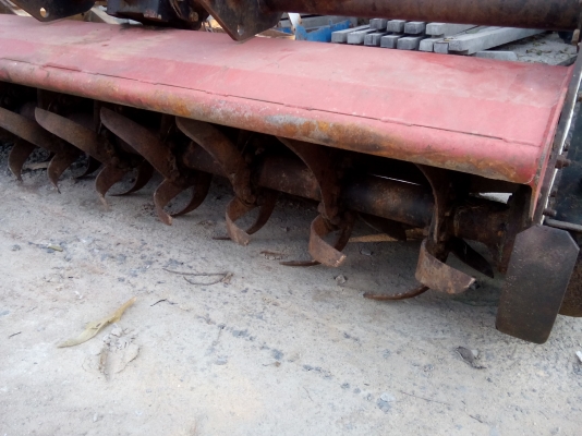 รถไถคูโบต้า 45 แรงม้า พร้อมอุปกรณ์ 3 ชิ้น ใช้งานเพียง 1800 ชม.เล่มทะเบียนพร้อม ราคาสุดคุ้ม สุดประหยัด มีที่นี่ที่เดียว