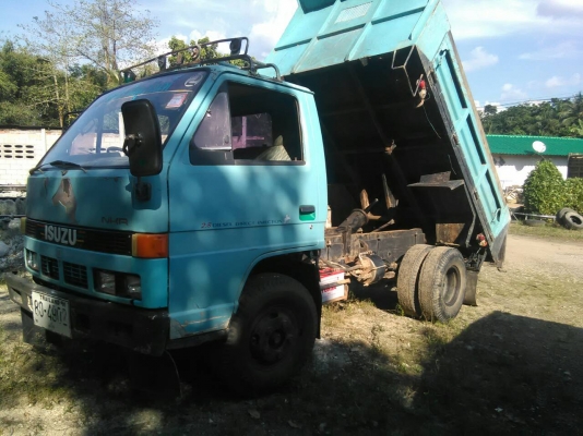 ขายรถบรรทุก 6 ล้อดัมพ์ ISUZU NKR 88 แรงม้า ราคา 250000