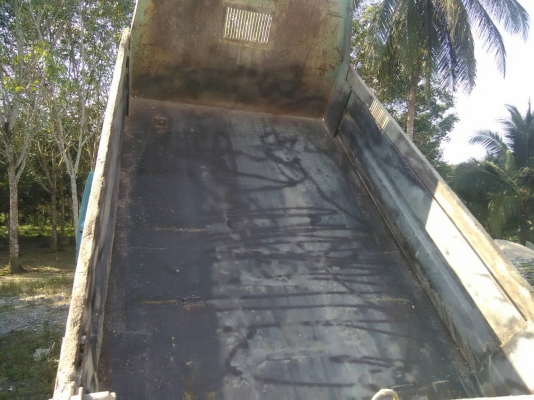 ขายรถบรรทุก 6 ล้อดัมพ์ ISUZU NKR 88 แรงม้า ราคา 250000