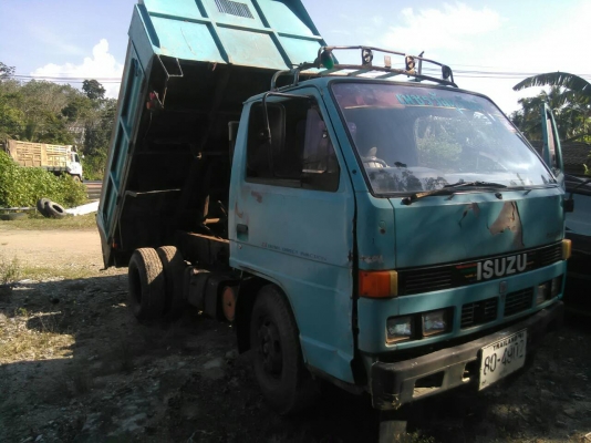 ขายรถบรรทุก 6 ล้อดัมพ์ ISUZU NKR 88 แรงม้า ราคา 250000