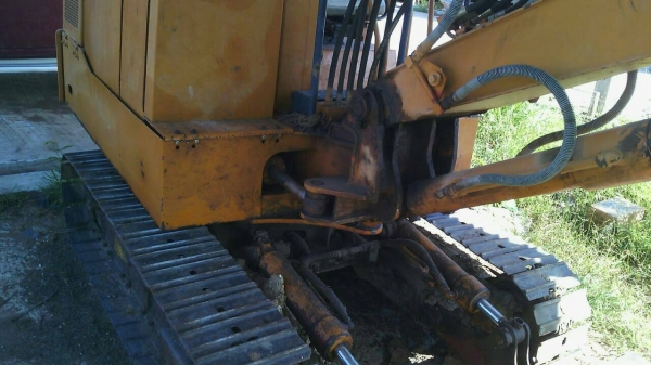 ขายรถแบคโฮ KUBOTA KH30 ตัวเดินแบบรุ่น 1 แบบรถเกี่ยวข้าวเดินดีไม่มีพัง ราคา 150000