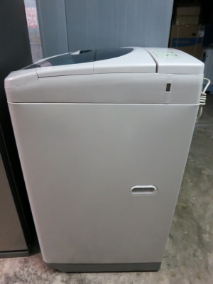 เครื่องซักผ้า LG 11 กิโล อัตโนมัติ ฝาบน รุ่น WF-T1135TD สภาพใหม่ ผลิต 01-56 มีสายน้ำเข้าน้ำออก