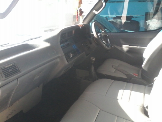 รถตู้หัวจรวด เครื่องดีเซล