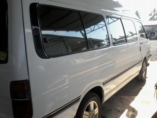 รถตู้หัวจรวด เครื่องดีเซล