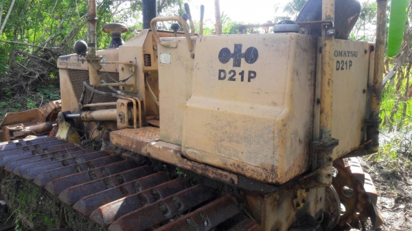 รถแทรกเตอร์ D21P. ใบมีดปรับได้ รถสวย...พร้อมใช้