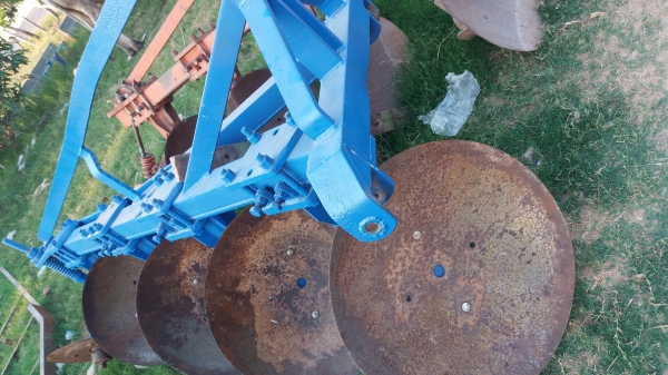 หาง4ใส่รถไถฟอร์ดลดราคา22000บาท