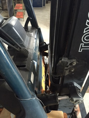 ขายโฟคลิฟต์ toyota รุ่น7 1.5ตัน 220,000