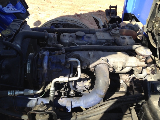 ราคาถูกๆต้อนรับปีใหม่ โทรหาวิได้เลยค่ะ  4 ล้อเล็ก NKR  กระบะคาร์โก้ ยาว 3.10 เมตร เครื่อง 4JB1 รถสวย ยาง 750/15 พร้อมเล่มเอกสารครบ โทร.