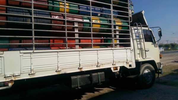 ร็อกกี้ 6 ล้อเครื่อง 160 แรง ยาว 7.20 ยาง 9 ตัวรถสวย คัสซีงามๆ พร้อมใช้ครับ