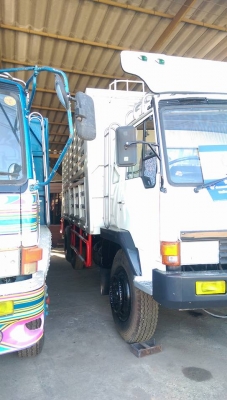 หลงยูโรทู518 เครื่อง 230 แรง เพลาเดียว กระบะเหล็ก ยาว 6 เมตร สภาพพร้อมใช้สุดๆ หลงยูโรทู518 เครื่อง 230 แรง เพลาเดียว กระบะเหล็ก ยาว 6 เมตร สภาพพร้อมใช้สุดๆ