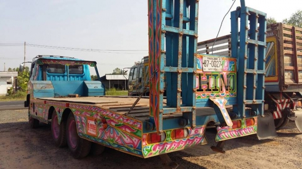 ขายเทรลเลอร์HINO F18 เครื่องHO7C 185แรง เครื่องดีแคชซีสวย มีบันไดไฮดรอลิกขึ้นรถเกี่ยว สภาพพร้อมใช้งาน เอกสารพร้อมโอน สนใจโทร 090-8588220คุณนะ 093-3258446คุณบิว หรือเข้าดูสินค้าอื่นๆได้ที่ www.truck.in.th/498 หรือเพจFacebook ณรงค์ ซื้อขายรถมือสอง (เว็บไซต์