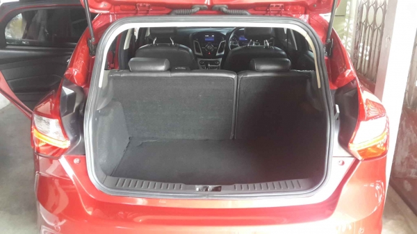 Ford Focus เครื่อง 2.0 ปี 12 ตัวท็อปสุด พร้อมใช้ รถไม่มีปัญหาใดๆทั้งสิ้น (เจ้าของร้อนเงินครับ) Ford Focus เครื่อง 2.0 ปี 12 ตัวท็อปสุด พร้อมใช้ รถไม่มีปัญหาใดๆทั้งสิ้น (เจ้าของร้อนเงินครับ)