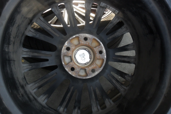 ล้อแม็ก18นิ้ว5รู114 พร้อมยาง สวยๆ 4 ล้อ ราคา 7900 บาท