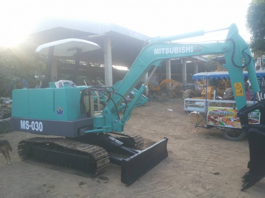 ขายรถขุดแบคโฮ MITSUBISHI ขนาด30