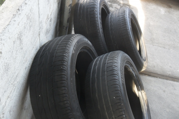 ยาง บริสโตน 205/55R16ปี11 รันแฟส สวยๆ 4 เส้น ราคา 4000 บาท