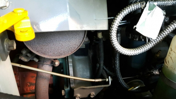 ขาย รถขุด KOMATSU รุ่น PC30FR มือสองญี่ปุ่น แทร็กเหล็ก สลักแน่น ทั้งคัน ท้ายกลม คล่องตัว มือถือ/LINE ID: 0818753444