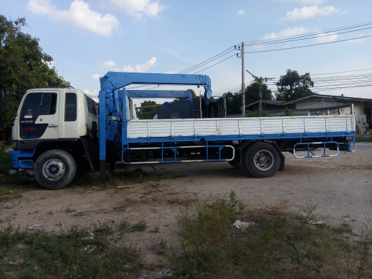 ขายถูก รถบรรทุก6ล้อใหญ่ ติดเฮี๊ยบ