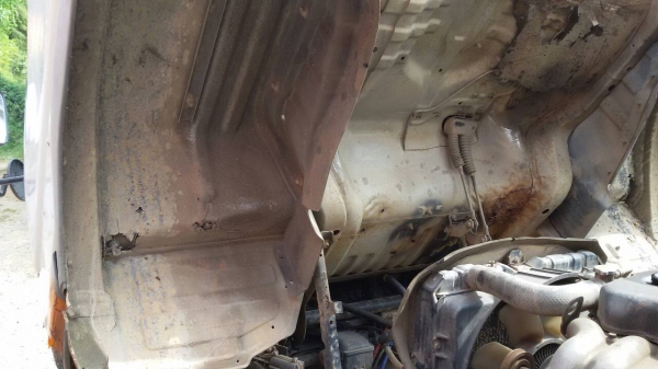 รถมิตซู 6 ล้อดั้ม 130 แรงม้า. ปี 45.   สนใจติดต่อ  081 - 6079515